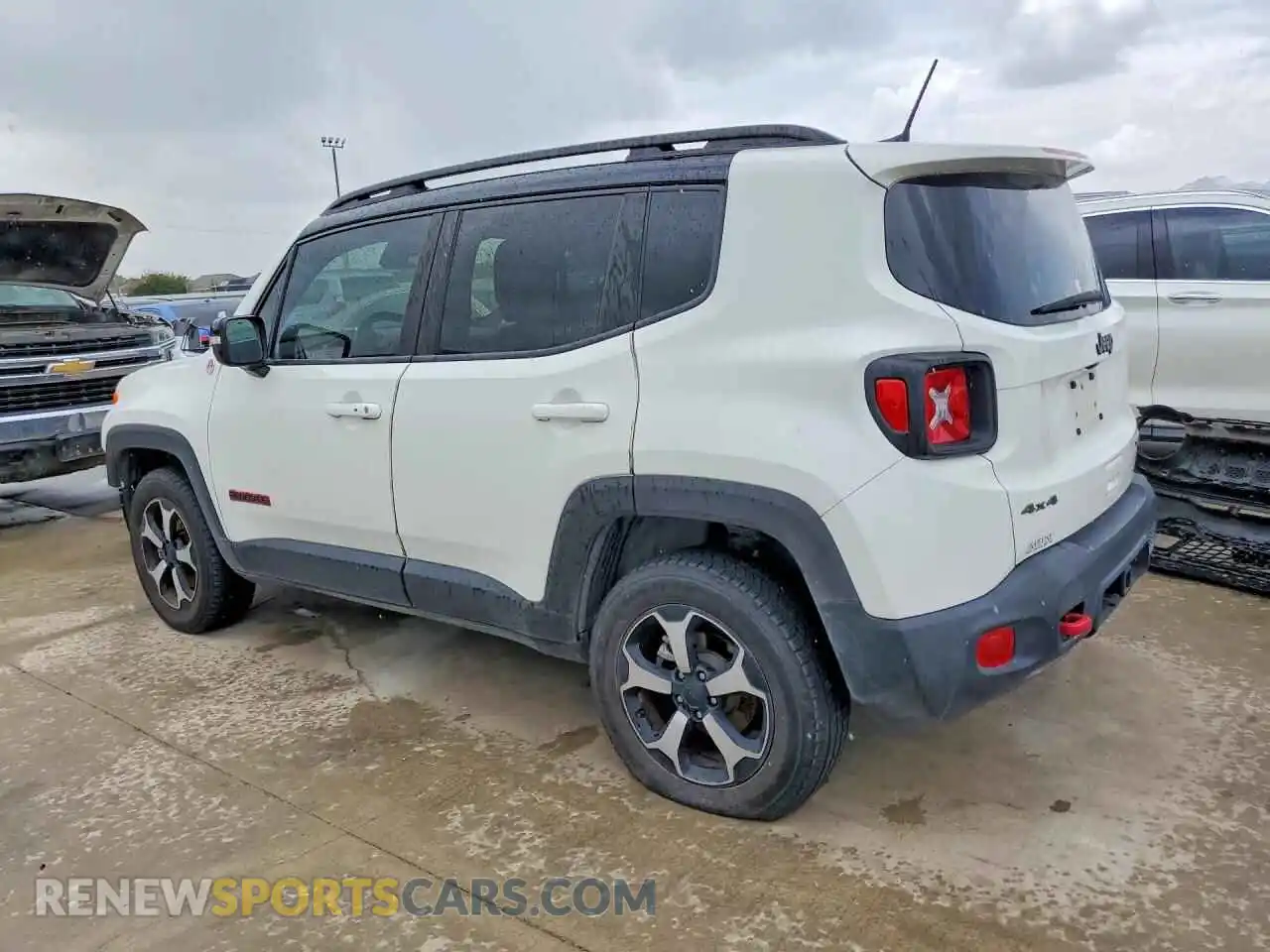 2 Photograph of a damaged car ZACNJDC11NPN79173 JEEP RENEGADE 2022