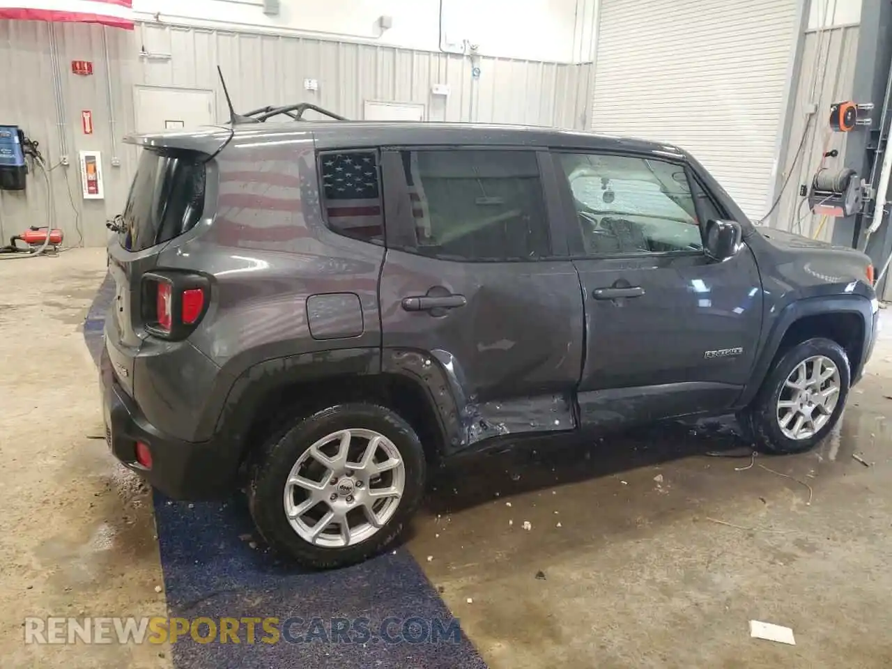3 Фотография поврежденного автомобиля ZACNJDB10PPP21095 JEEP RENEGADE 2023