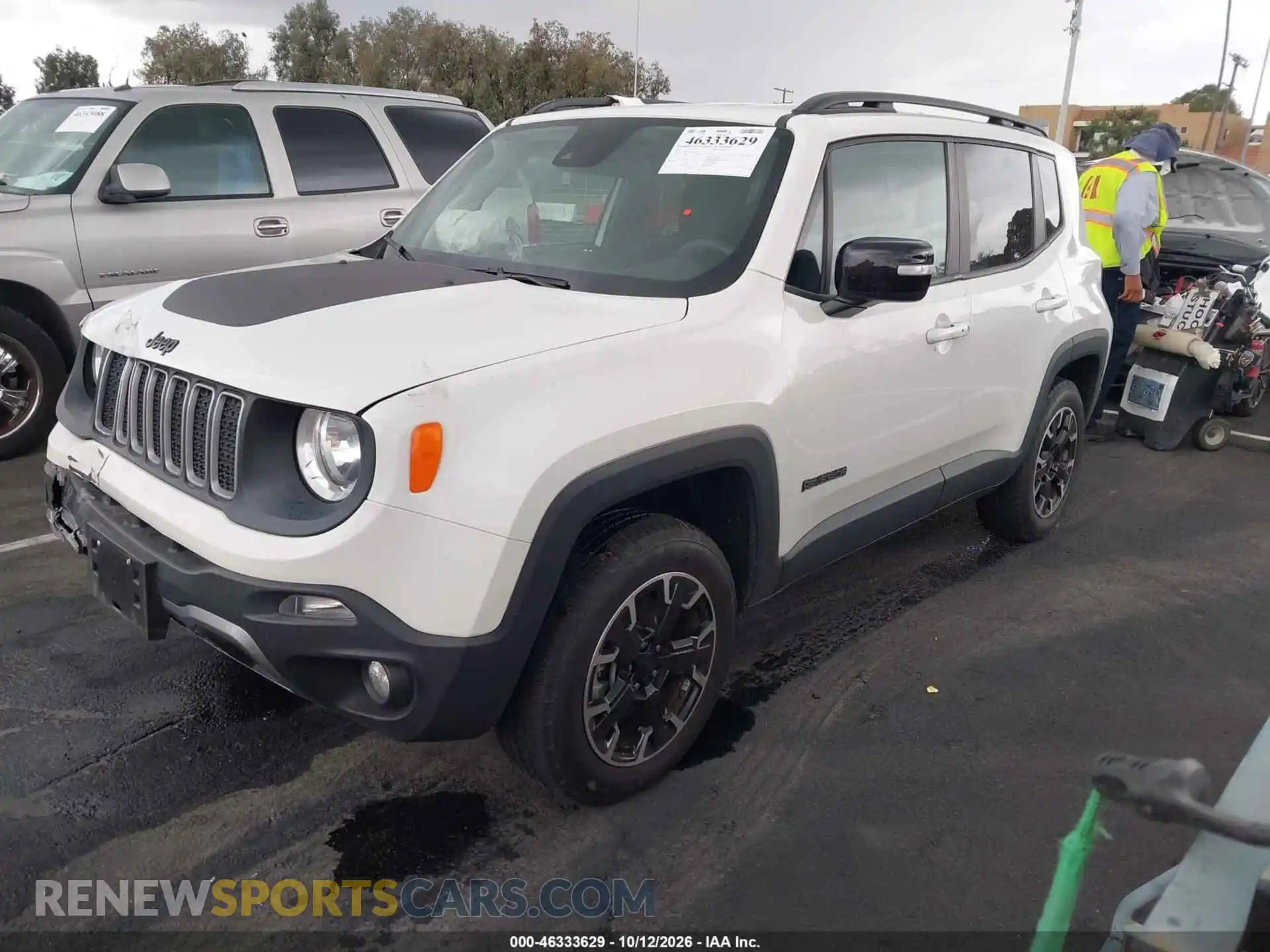 2 Photograph of a damaged car ZACNJDB16PPP70981 JEEP RENEGADE 2023