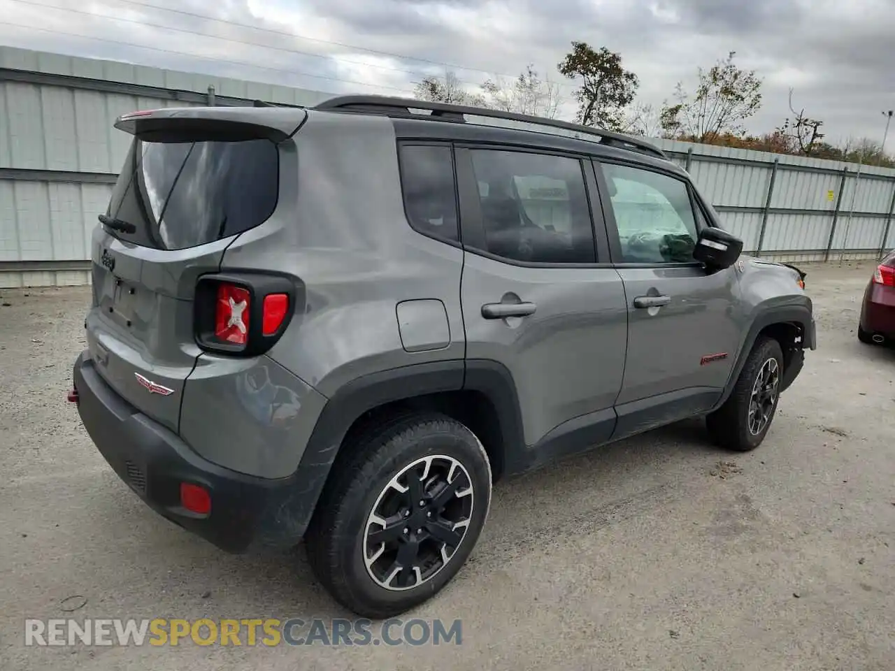 3 Photograph of a damaged car ZACNJDC19PPP21529 JEEP RENEGADE 2023