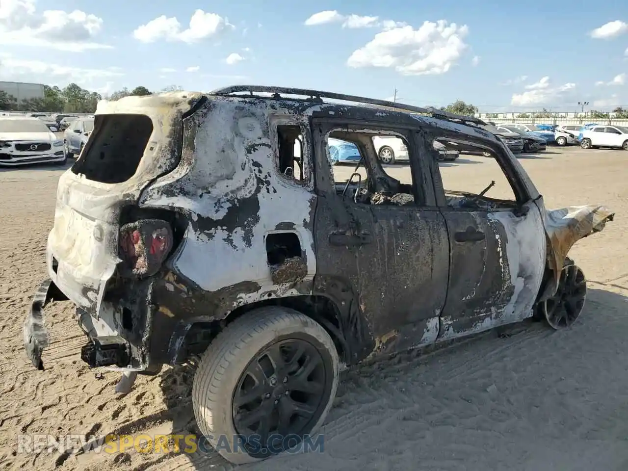 3 Photograph of a damaged car ZACNJDE14PPP33200 JEEP RENEGADE A 2023