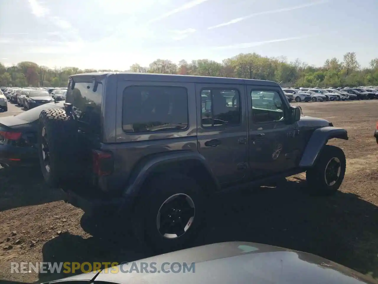 3 Photograph of a damaged car 1C4HJXFG2KW662384 JEEP WRANGLER 2019