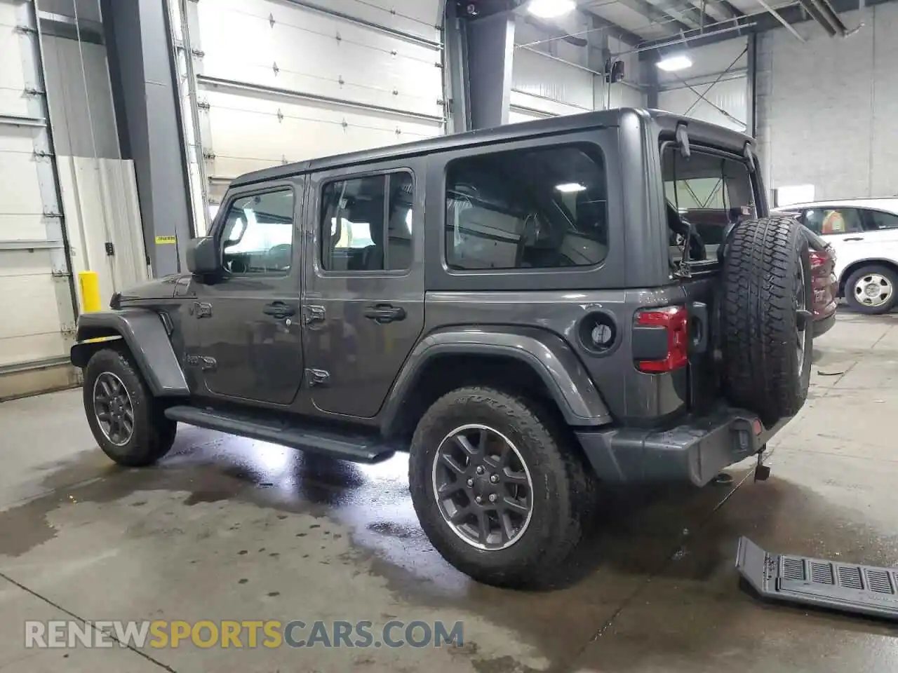 2 Photograph of a damaged car 1C4HJXDGXMW581011 JEEP WRANGLER 2021