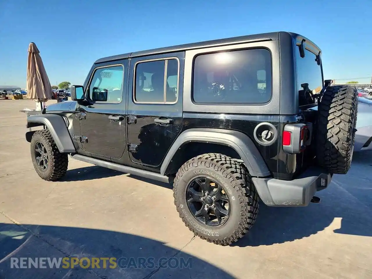 2 Photograph of a damaged car 1C4HJXDN0MW816336 JEEP WRANGLER 2021