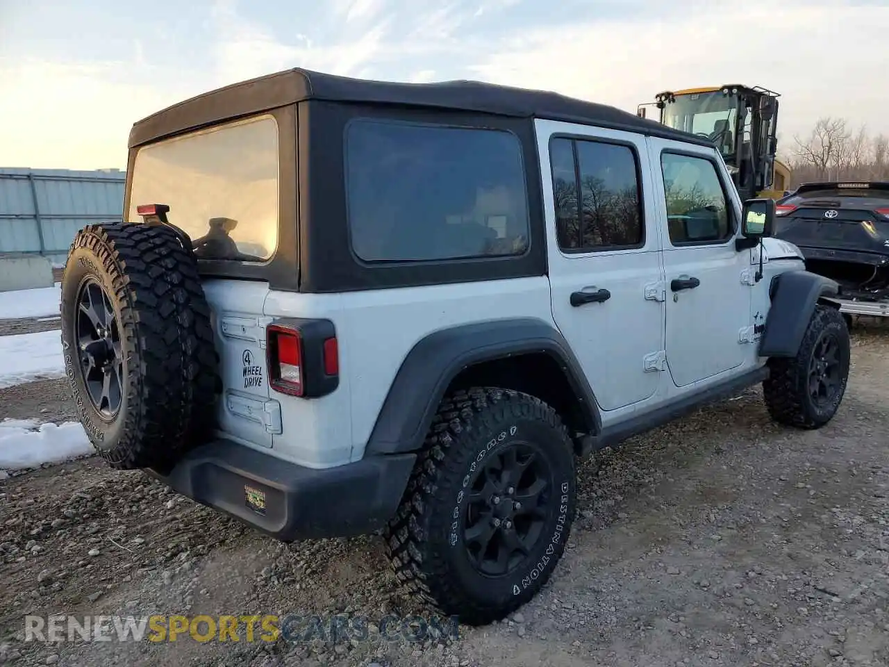 3 Photograph of a damaged car 1C4HJXDN1MW817012 JEEP WRANGLER 2021
