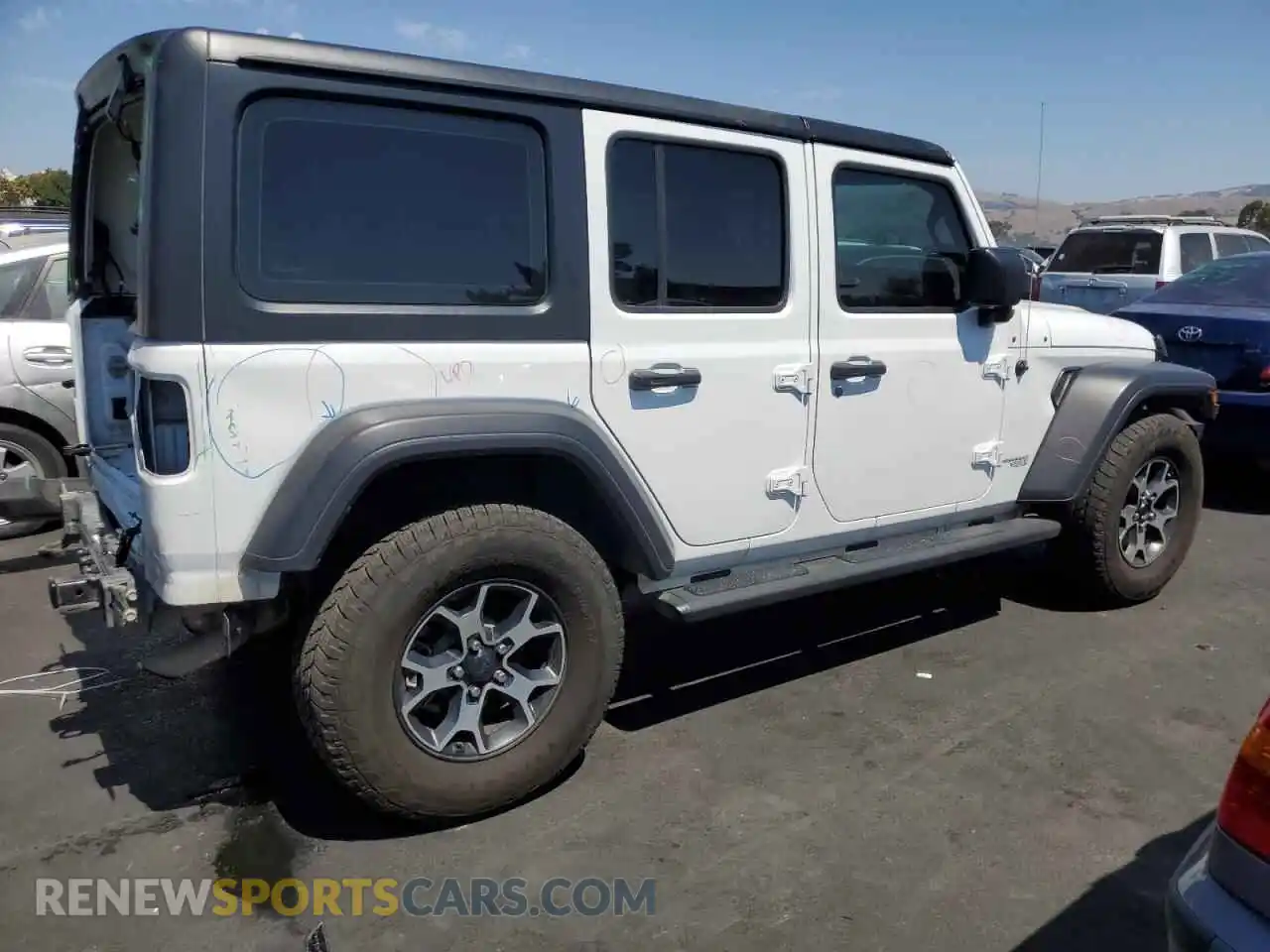 3 Photograph of a damaged car 1C4HJXDN2MW679707 JEEP WRANGLER 2021