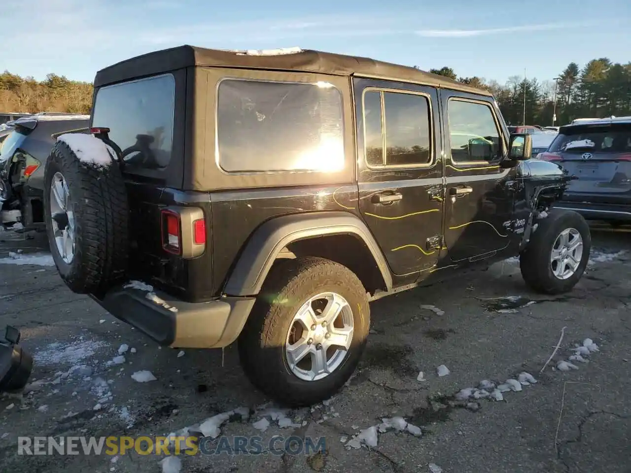 3 Photograph of a damaged car 1C4HJXDN8MW526846 JEEP WRANGLER 2021