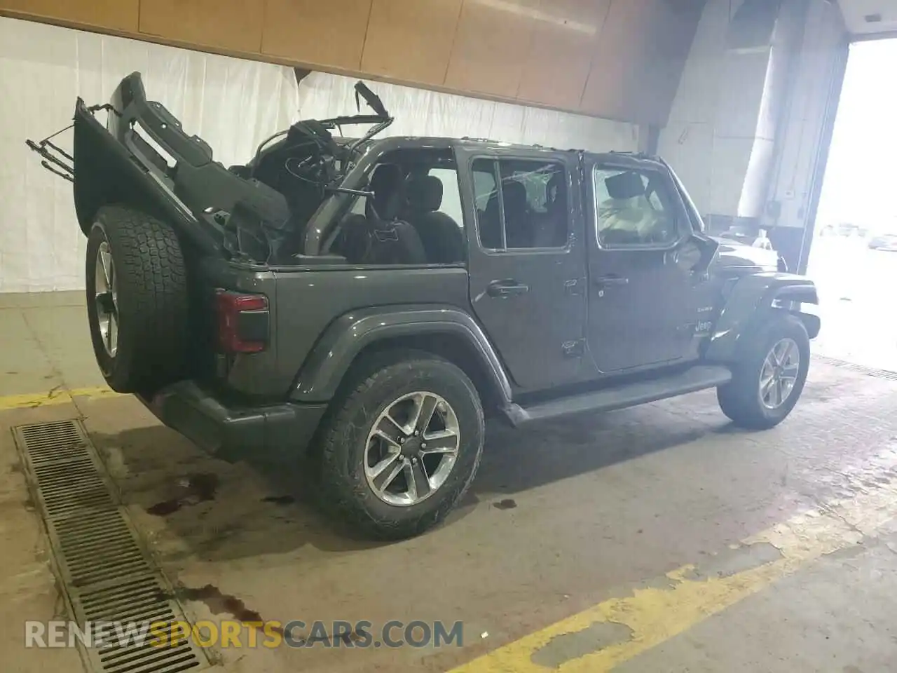 3 Photograph of a damaged car 1C4HJXEN6MW609397 JEEP WRANGLER 2021