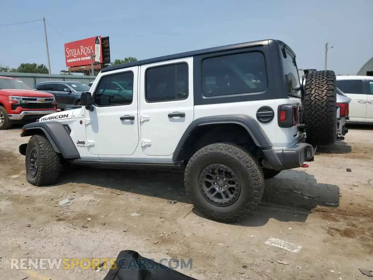 2 Photograph of a damaged car 1C4JJXFG6MW809701 JEEP WRANGLER 2021