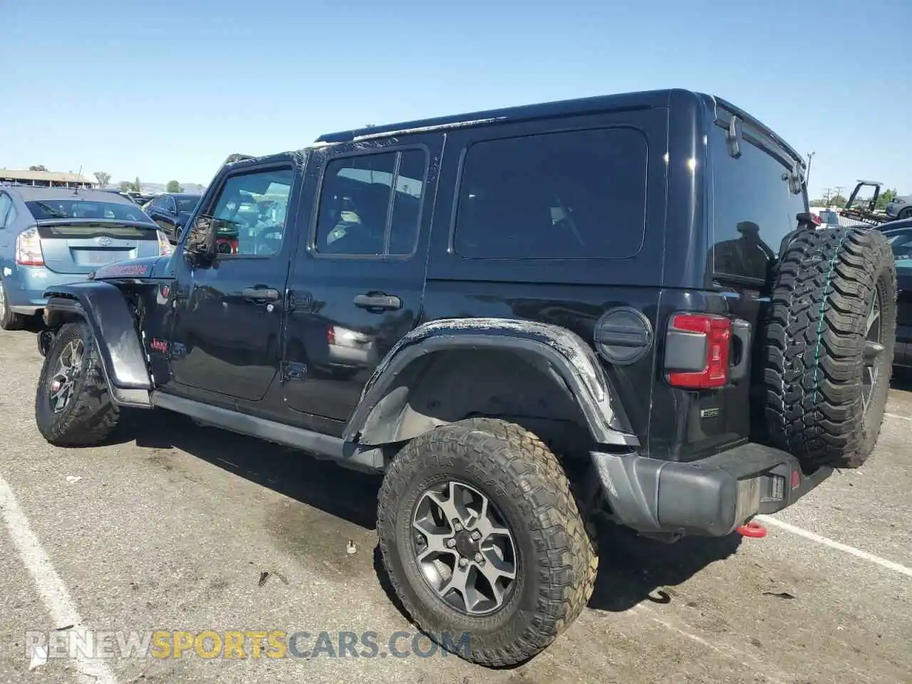 2 Photograph of a damaged car 1C4JJXFM0MW528029 JEEP WRANGLER 2021