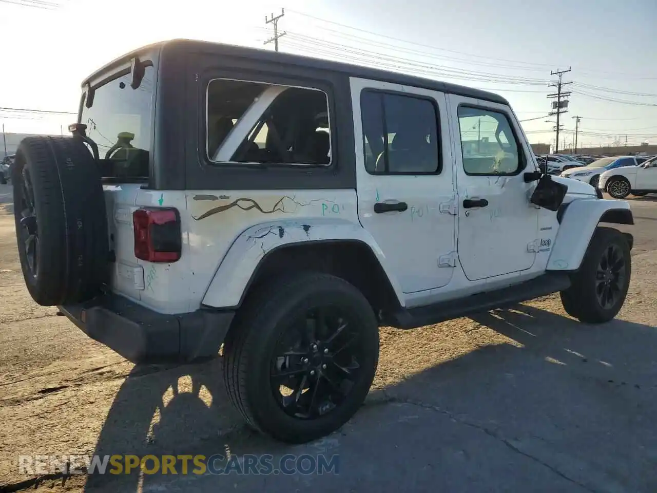 3 Photograph of a damaged car 1C4JJXP60MW800921 JEEP WRANGLER 2021