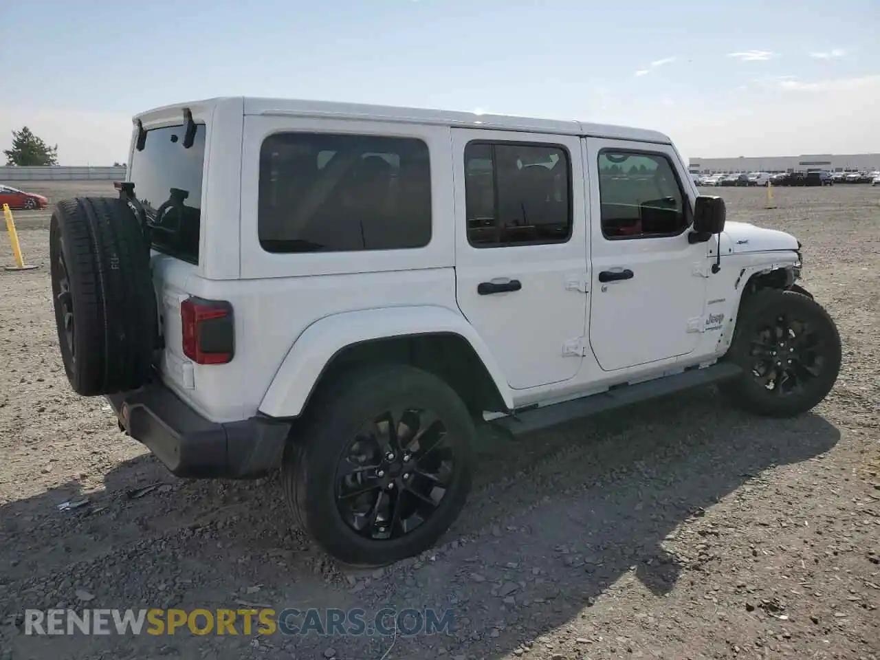 3 Photograph of a damaged car 1C4JJXP61MW675346 JEEP WRANGLER 2021