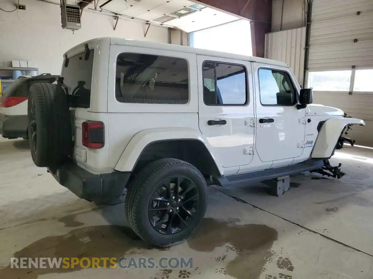 3 Photograph of a damaged car 1C4JJXP61MW682734 JEEP WRANGLER 2021