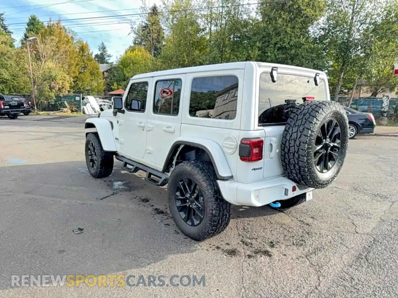 3 Photograph of a damaged car 1C4JJXP62MW643294 JEEP WRANGLER 2021