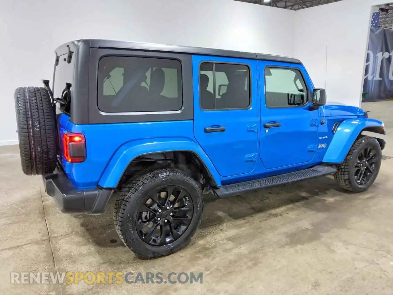 3 Photograph of a damaged car 1C4JJXP62MW682452 JEEP WRANGLER 2021