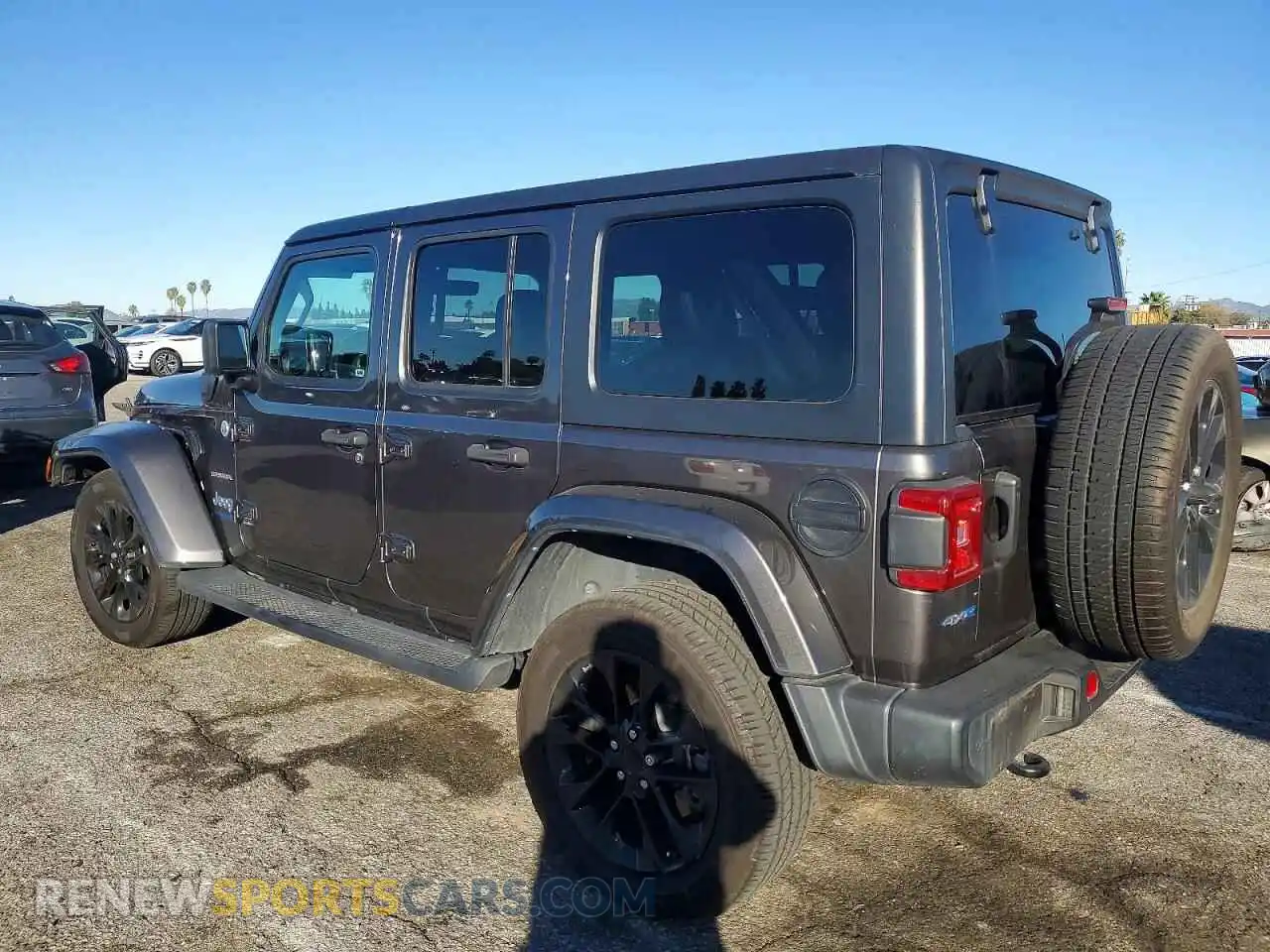2 Photograph of a damaged car 1C4JJXP66MW698976 JEEP WRANGLER 2021
