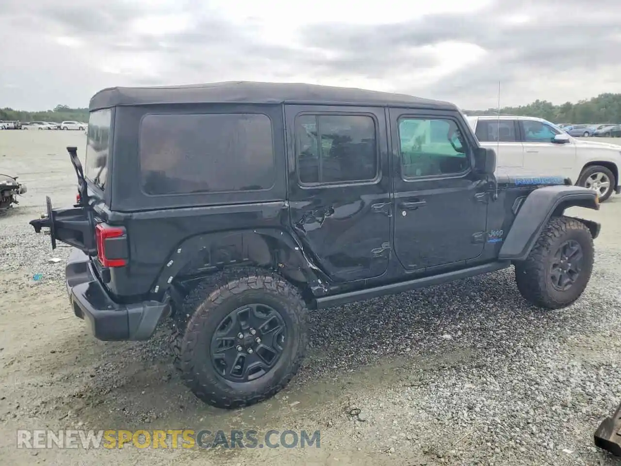 3 Photograph of a damaged car 1C4JJXR63MW773484 JEEP WRANGLER 2021