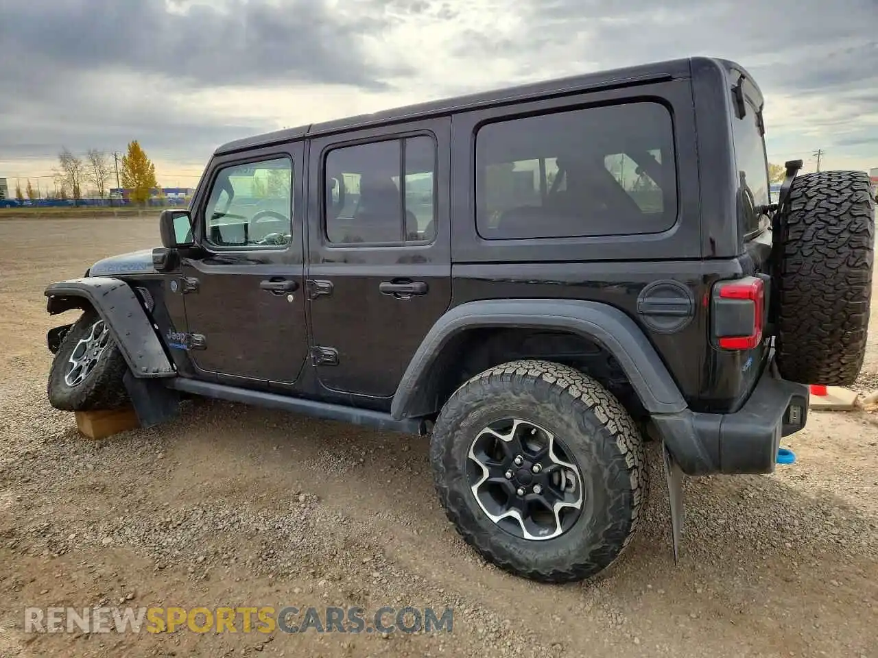 2 Photograph of a damaged car 1C4JJXR66MW644882 JEEP WRANGLER 2021