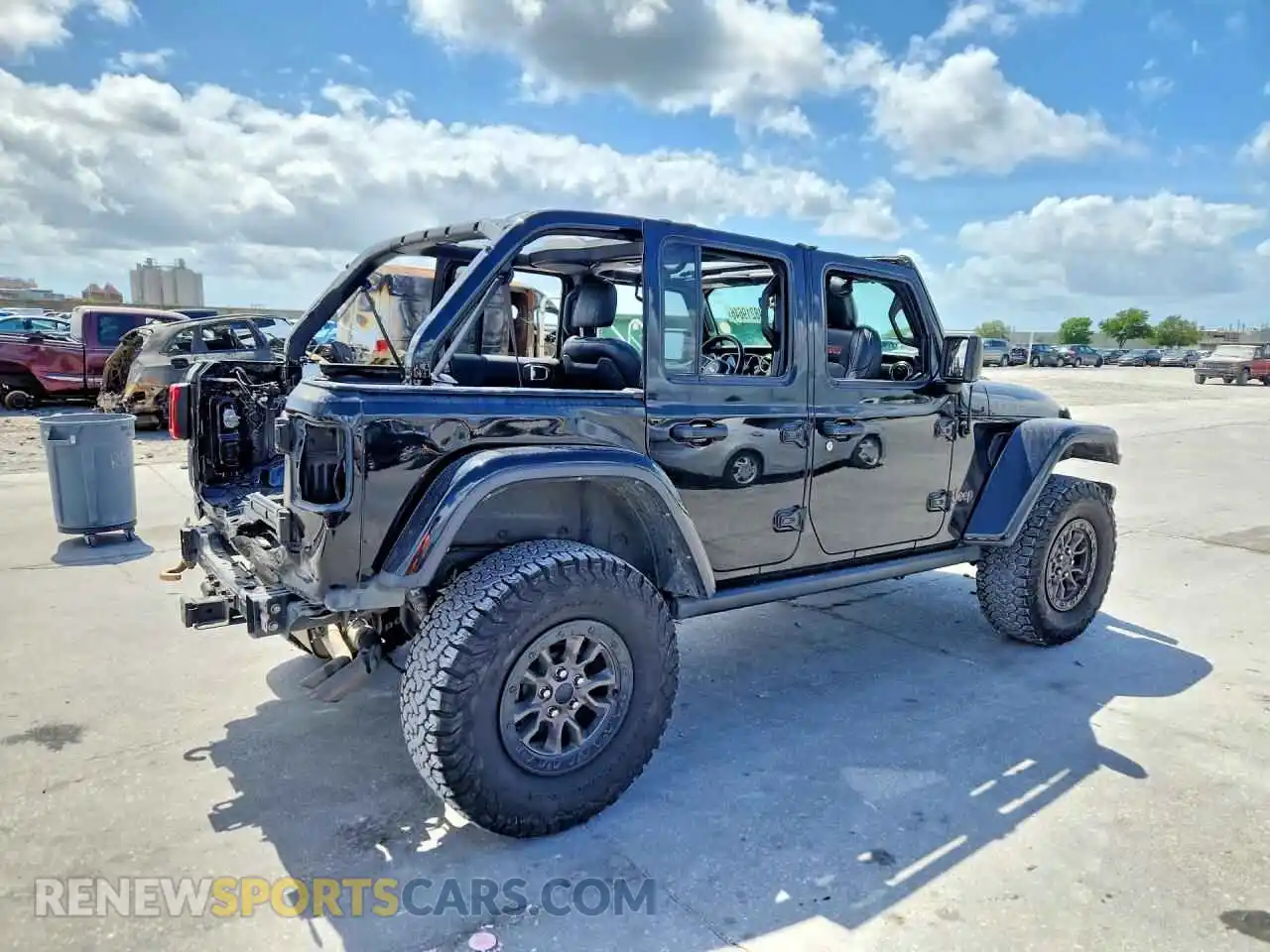 3 Photograph of a damaged car 1C4JJXSJ4MW762881 JEEP WRANGLER 2021