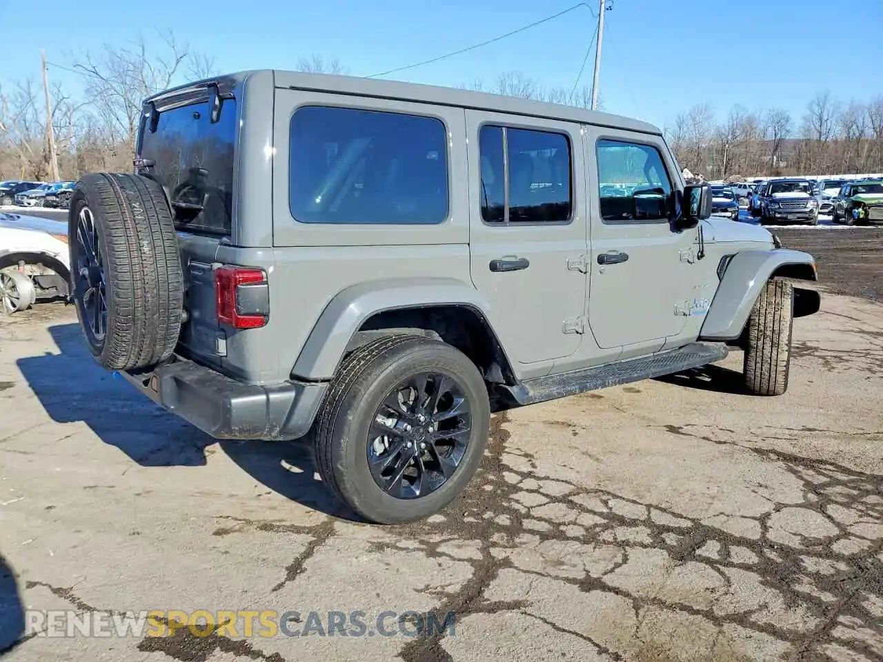 3 Photograph of a damaged car 1C4JJXP65NW190886 JEEP WRANGLER 2022