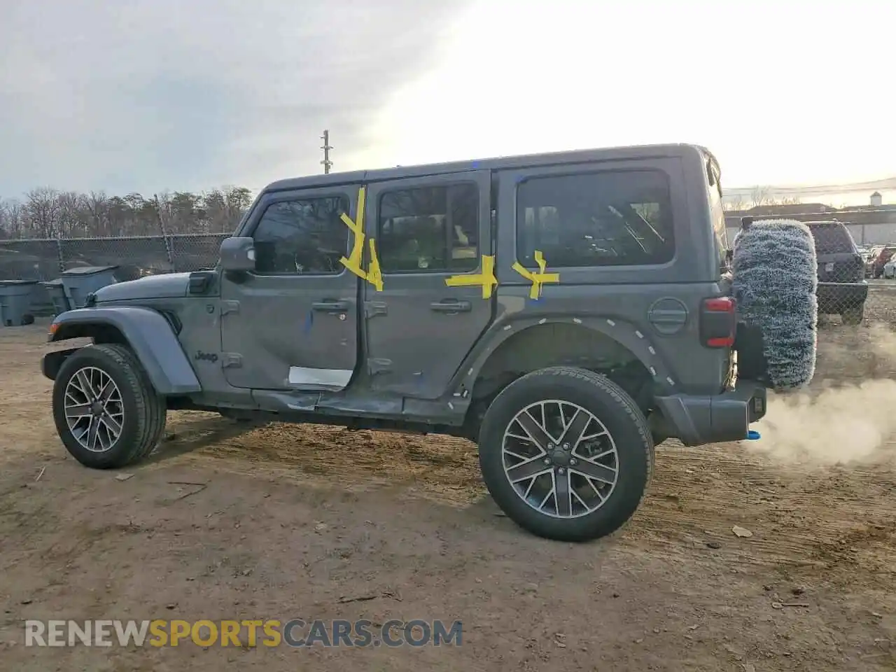 2 Photograph of a damaged car 1C4JJXP6XNW211568 JEEP WRANGLER 2022