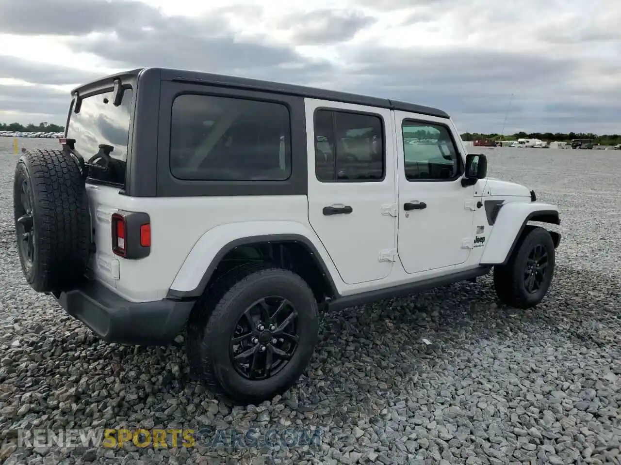 3 Photograph of a damaged car 1C4HJXDNXPW569699 JEEP WRANGLER 2023
