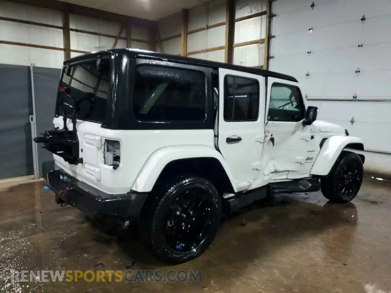 3 Photograph of a damaged car 1C4JJXP66PW627247 JEEP WRANGLER 2023