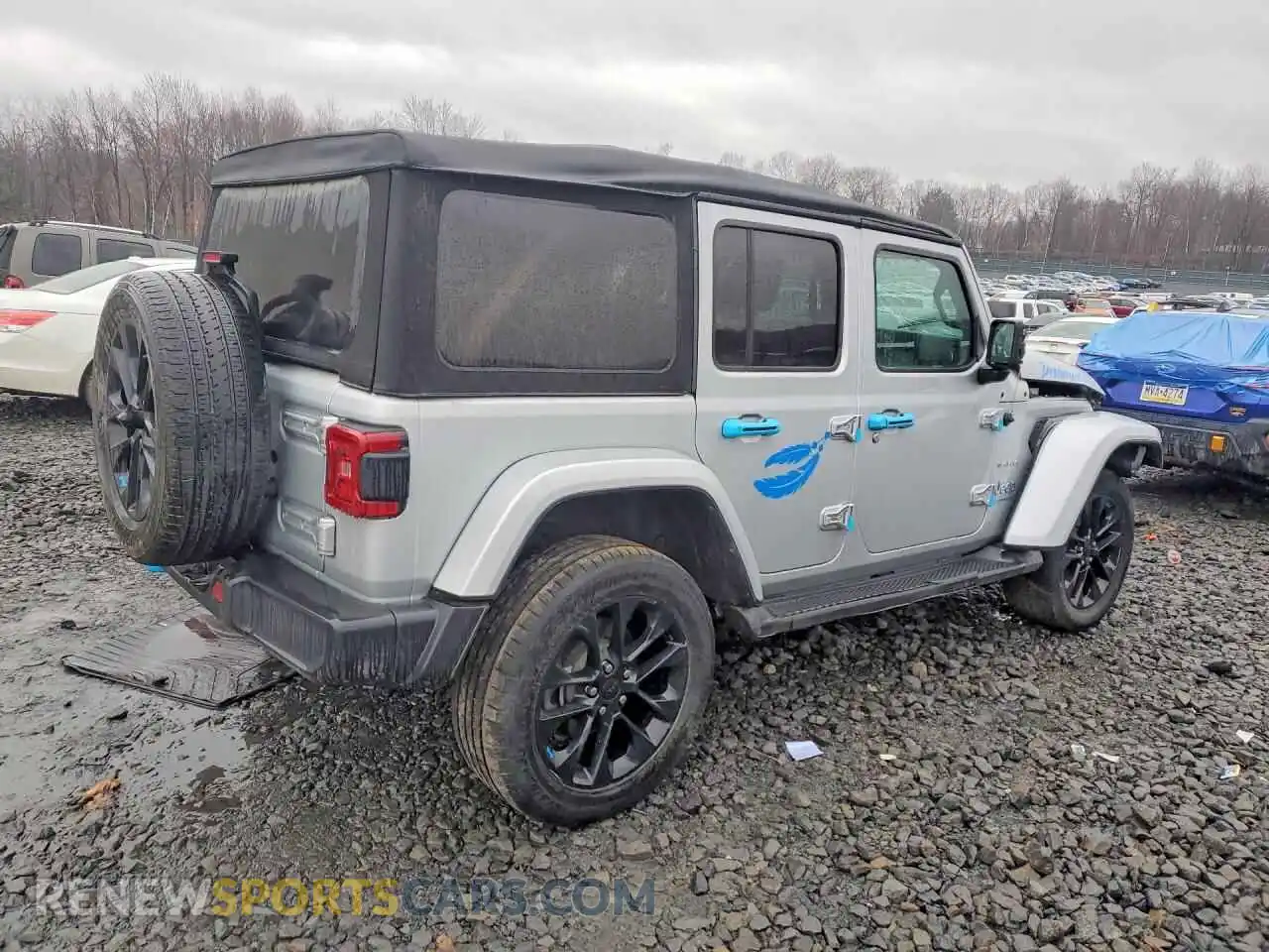 3 Photograph of a damaged car 1C4JJXP69PW627484 JEEP WRANGLER 2023
