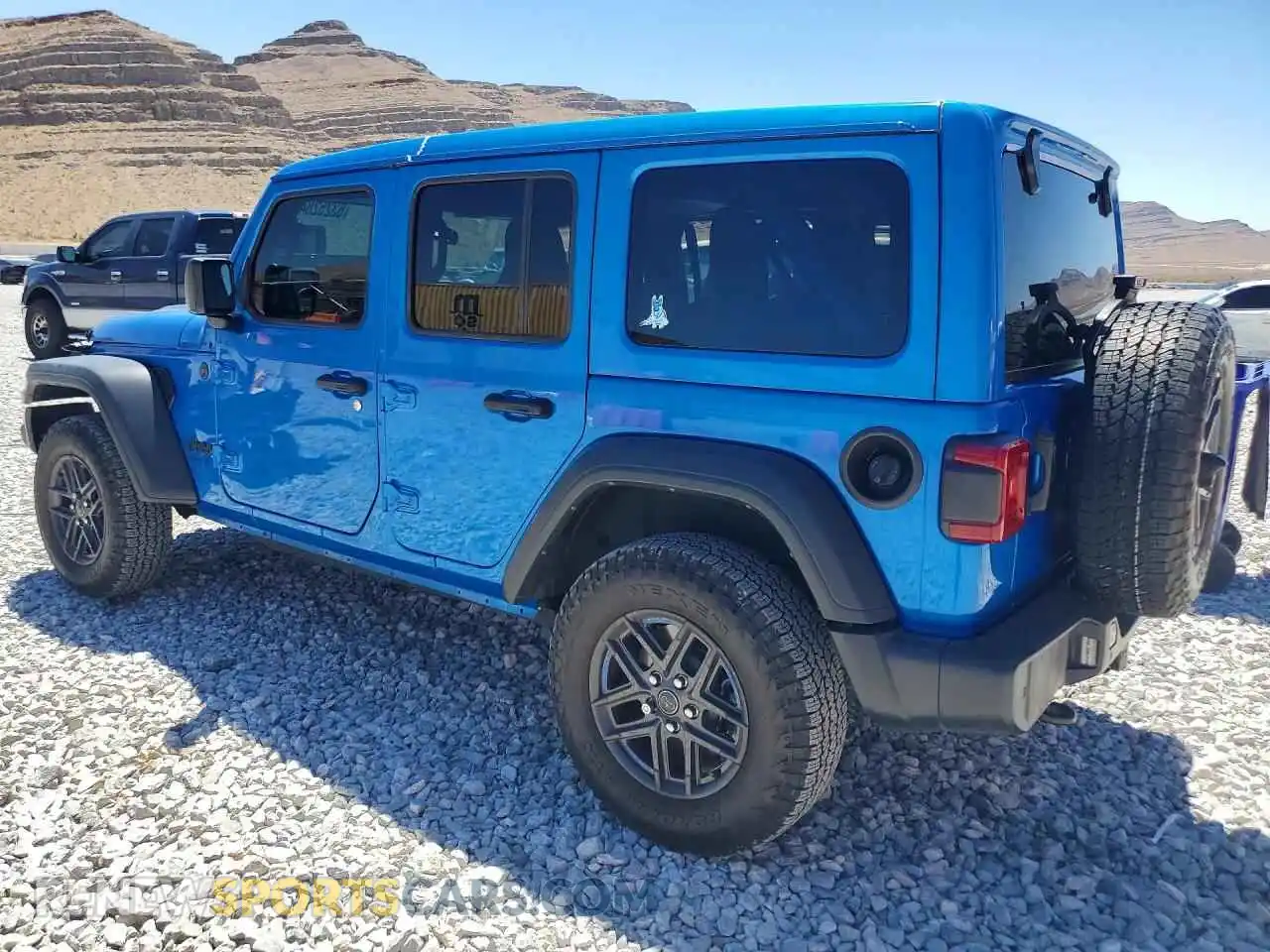 2 fotografías del automóvil dañado 1C4PJXDG2RW204546 JEEP WRANGLER 2024