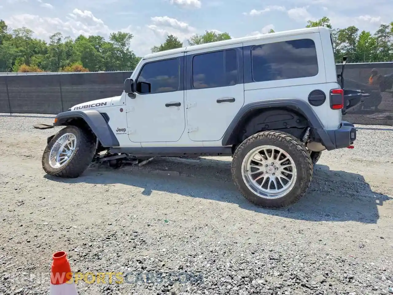 2 Photograph of a damaged car 1C4PJXFN2RW367385 JEEP WRANGLER 2024