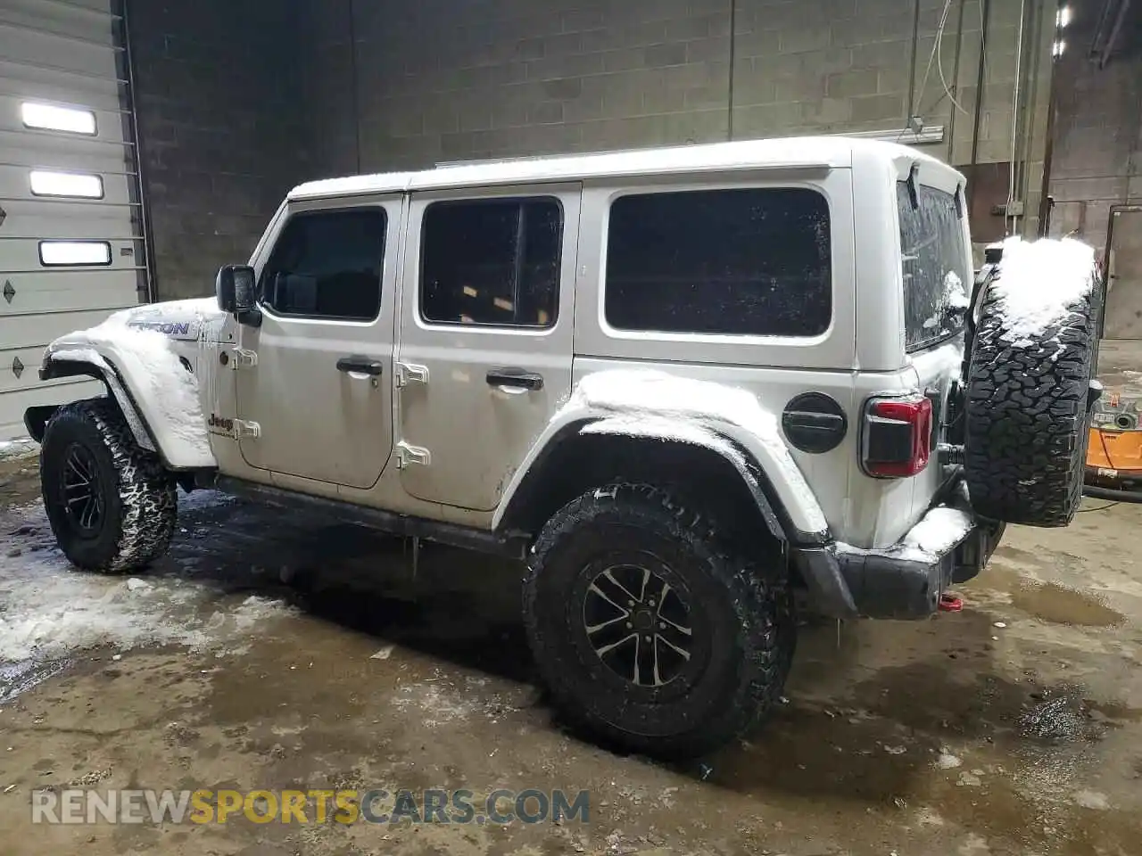 2 Photograph of a damaged car 1C4RJXFG4RW366121 JEEP WRANGLER 2024