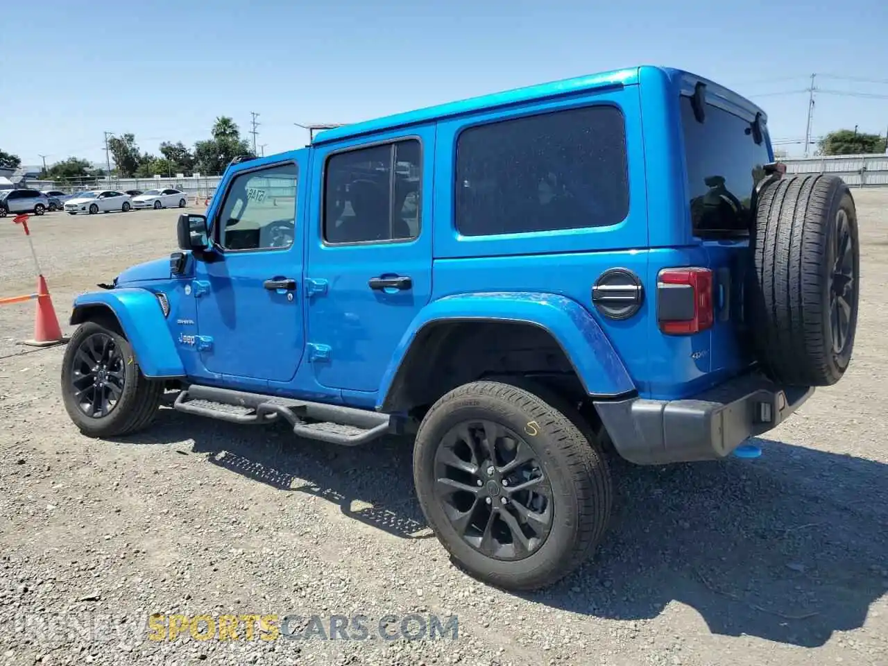 2 fotografías del automóvil dañado 1C4RJXP65RW210059 JEEP WRANGLER 2024