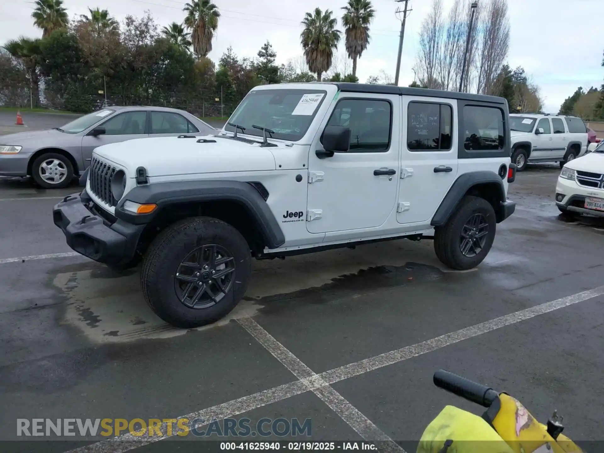 2 Photograph of a damaged car 1C4PJXDN0SW524002 JEEP WRANGLER 2025