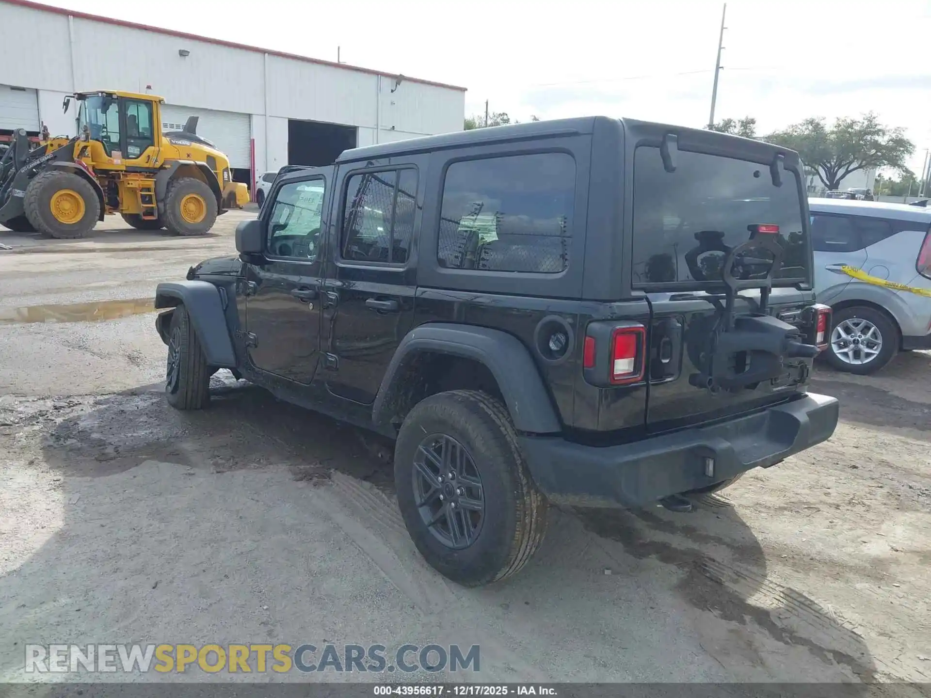 3 Photograph of a damaged car 1C4PJXDN2SW521277 JEEP WRANGLER 2025