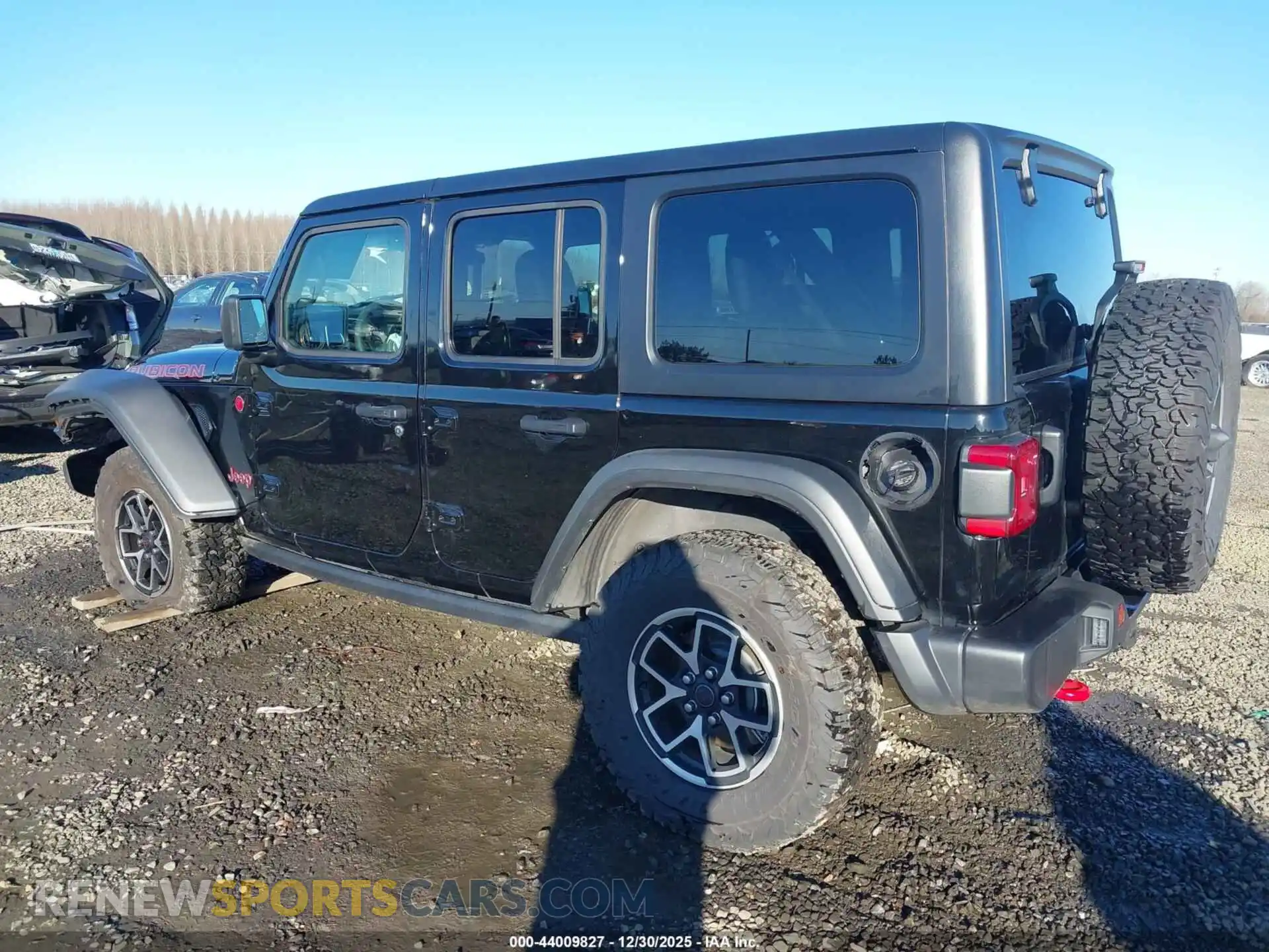 3 Photograph of a damaged car 1C4PJXFG2SW566069 JEEP WRANGLER 2025