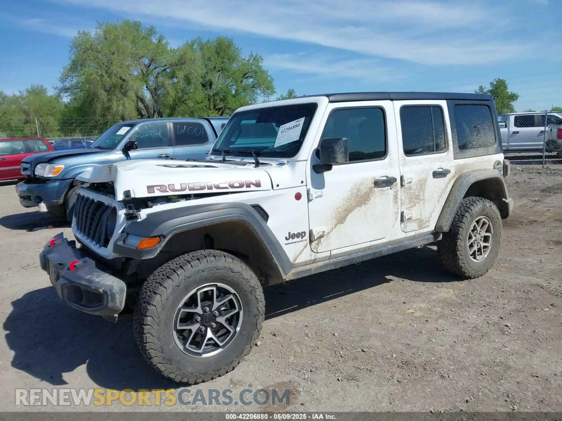 2 Photograph of a damaged car 1C4PJXFN2SW526430 JEEP WRANGLER 2025