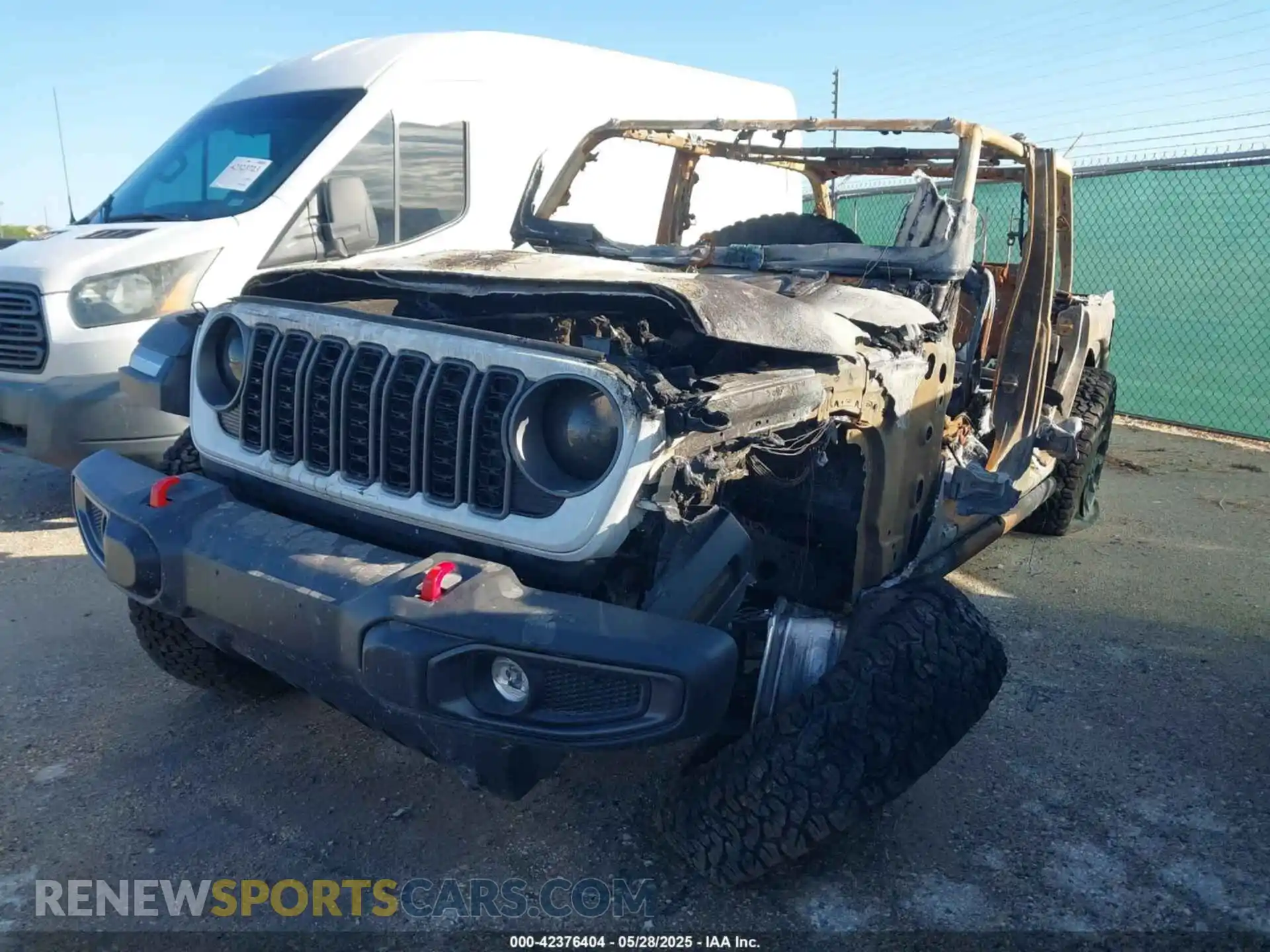 2 fotografías del automóvil dañado 1C4PJXFN5SW528186 JEEP WRANGLER 2025