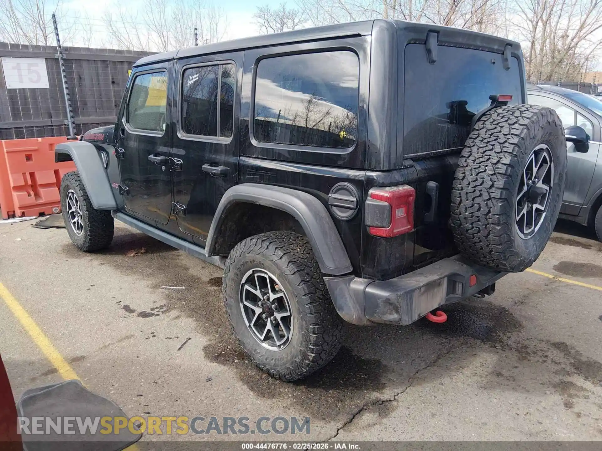 3 Photograph of a damaged car 1C4PJXFN5SW570308 JEEP WRANGLER 2025