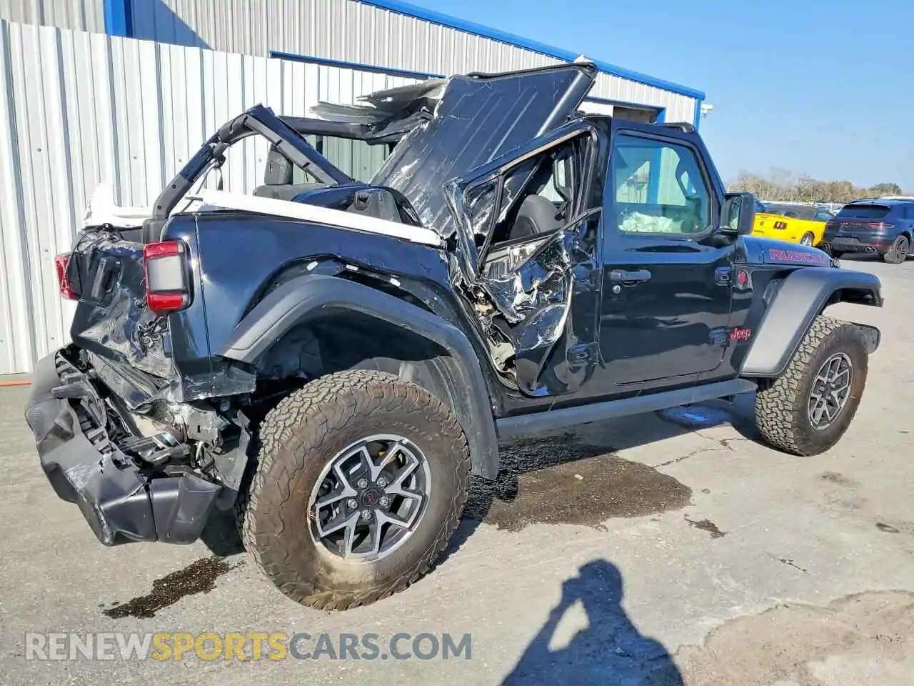 3 fotografías del automóvil dañado 1C4PJXFN5SW664138 JEEP WRANGLER 2025