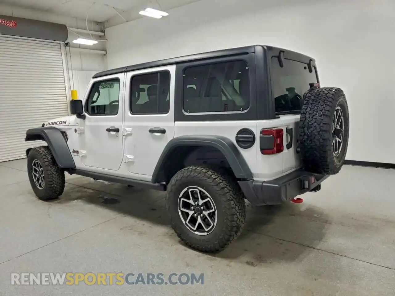 2 Photograph of a damaged car 1C4PJXFN6SW663645 JEEP WRANGLER 2025