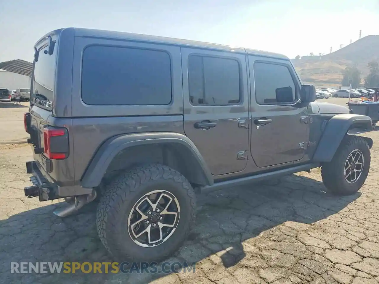 3 Photograph of a damaged car 1C4PJXFNXSW532296 JEEP WRANGLER 2025