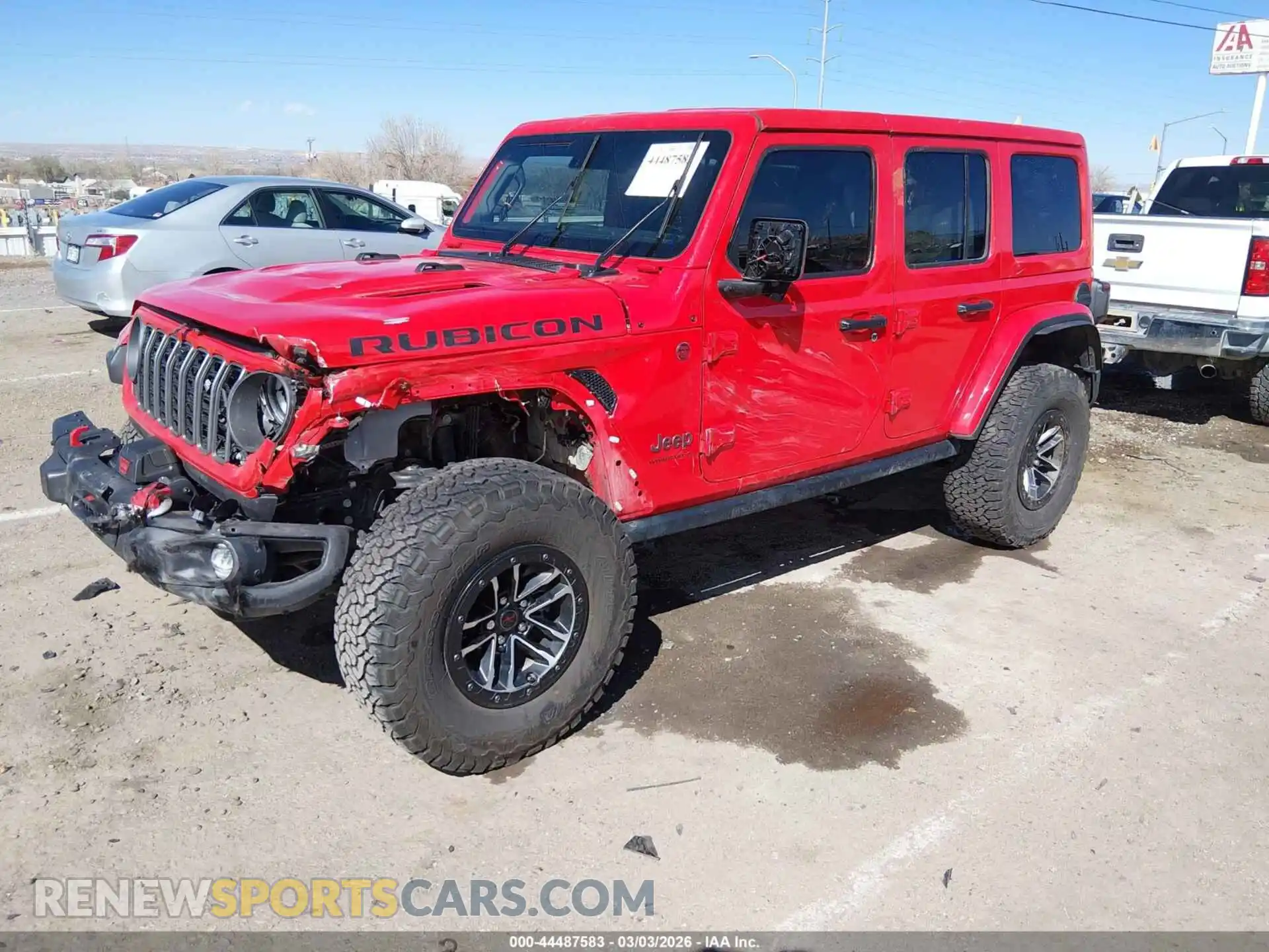 2 fotografías del automóvil dañado 1C4RJXFG8SW662538 JEEP WRANGLER 2025