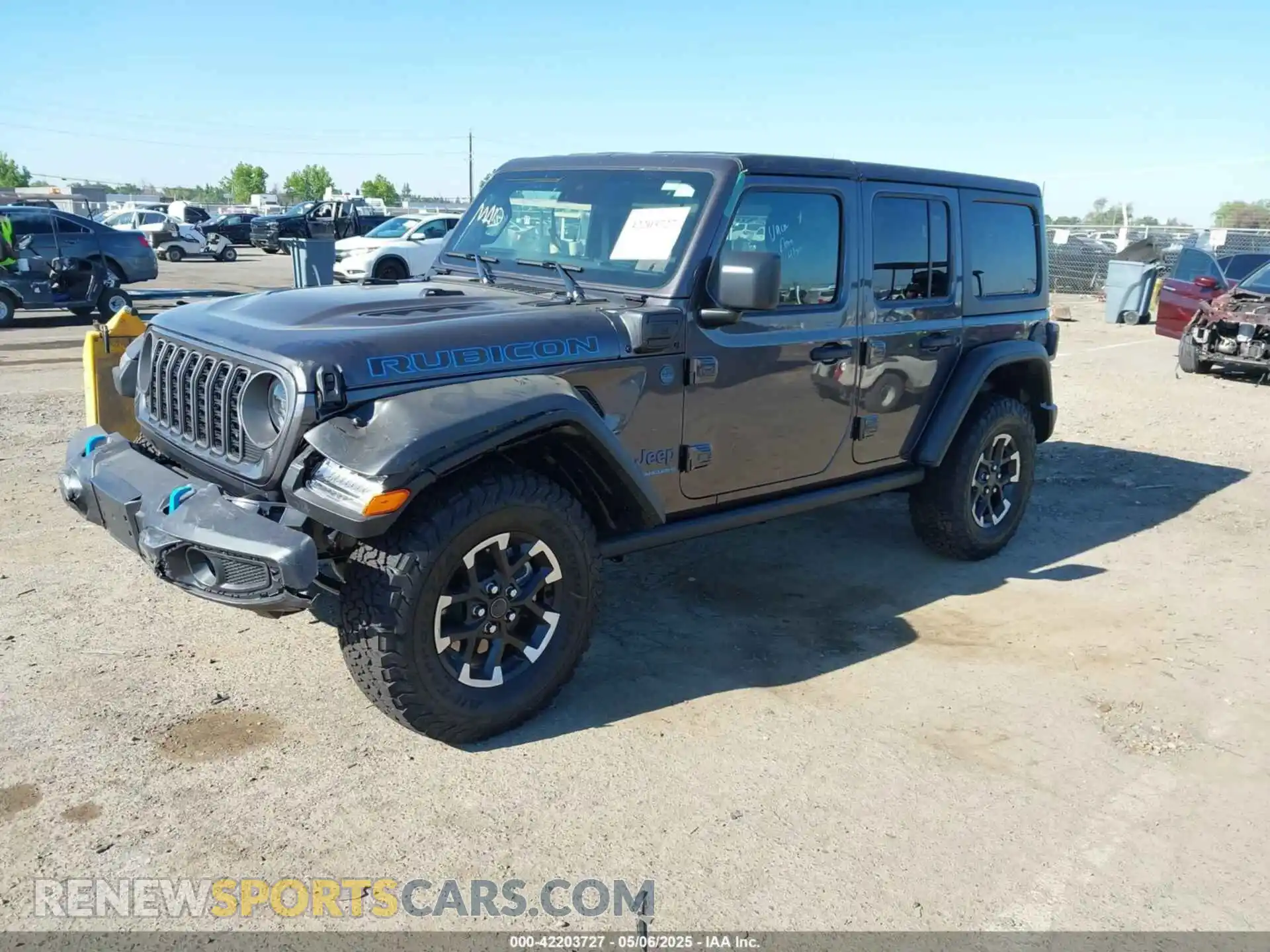 2 fotografías del automóvil dañado 1C4RJXR63SW572071 JEEP WRANGLER 4XE 2025