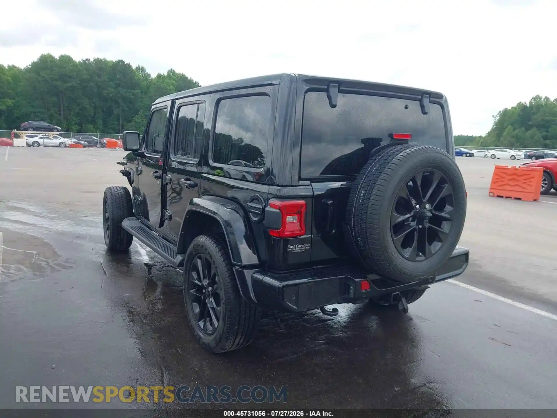 3 Photograph of a damaged car 1C4HJXEN5MW669767 JEEP WRANGLER UNLIMITED 2021