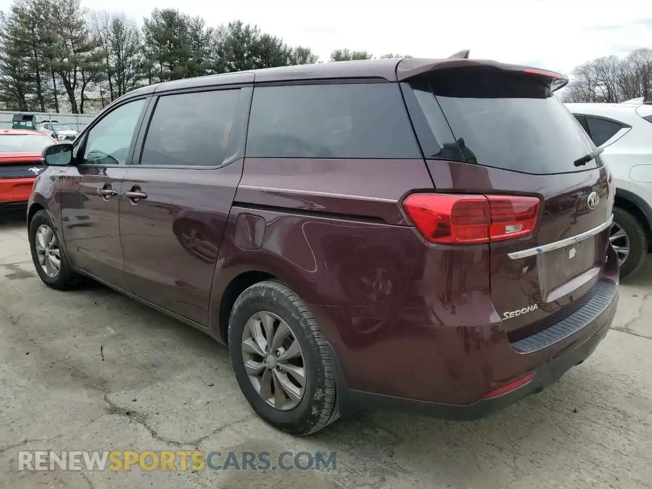 2 Photograph of a damaged car KNDMB5C17K6543326 KIA All Models 2019
