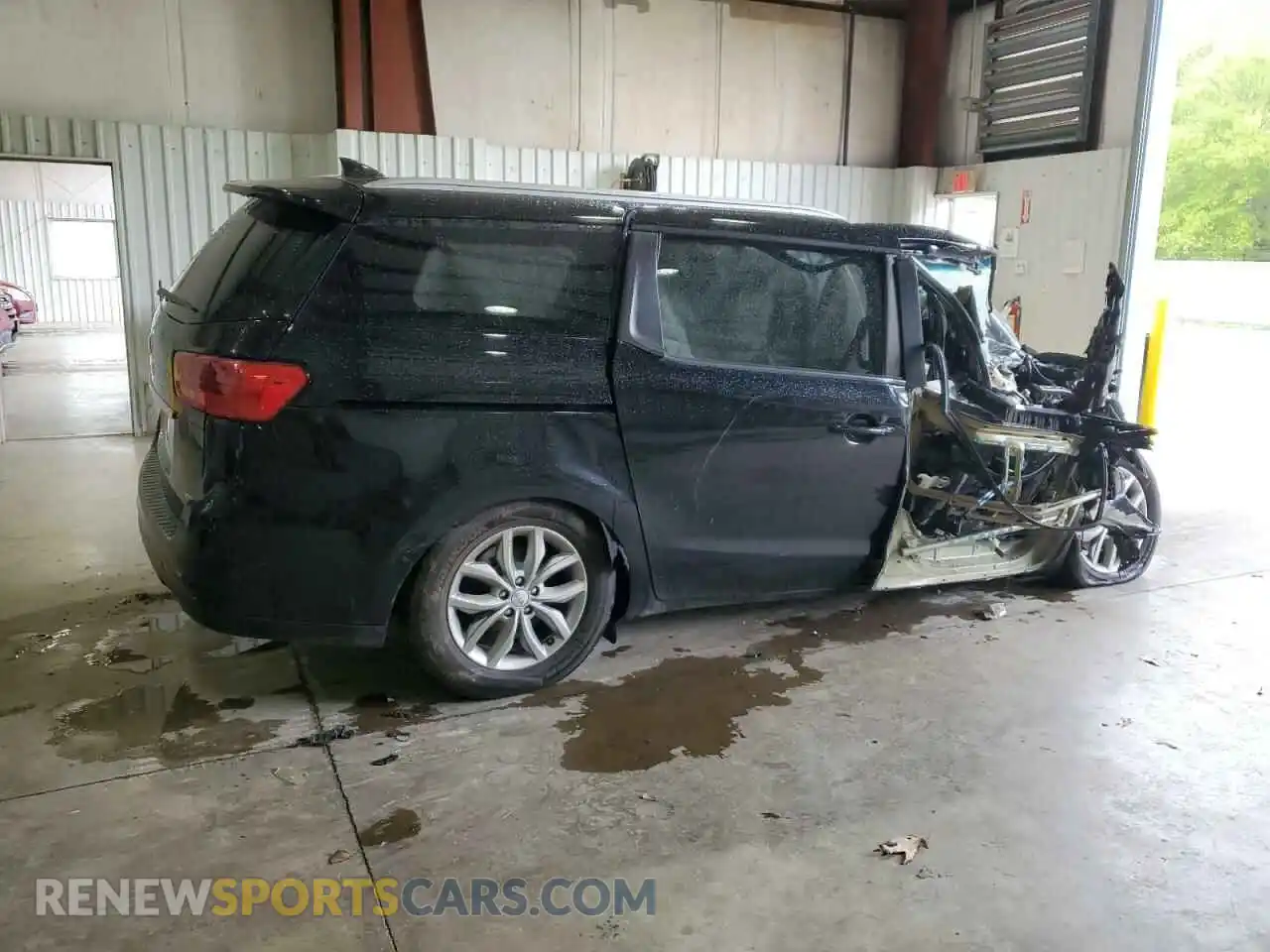 3 Photograph of a damaged car KNDMB5C17K6564905 KIA All Models 2019