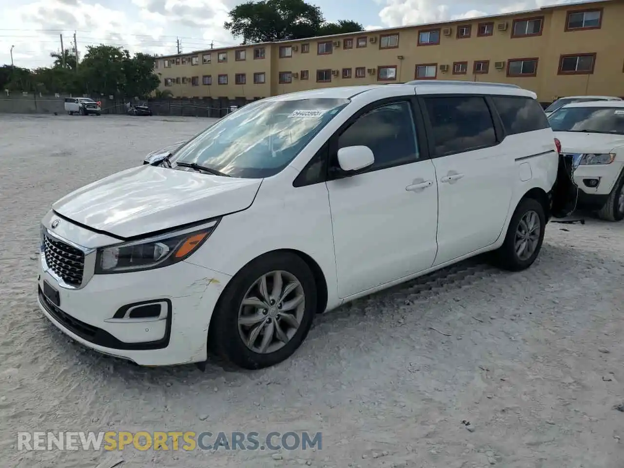 1 Photograph of a damaged car KNDMB5C18L6575719 KIA All Models 2020