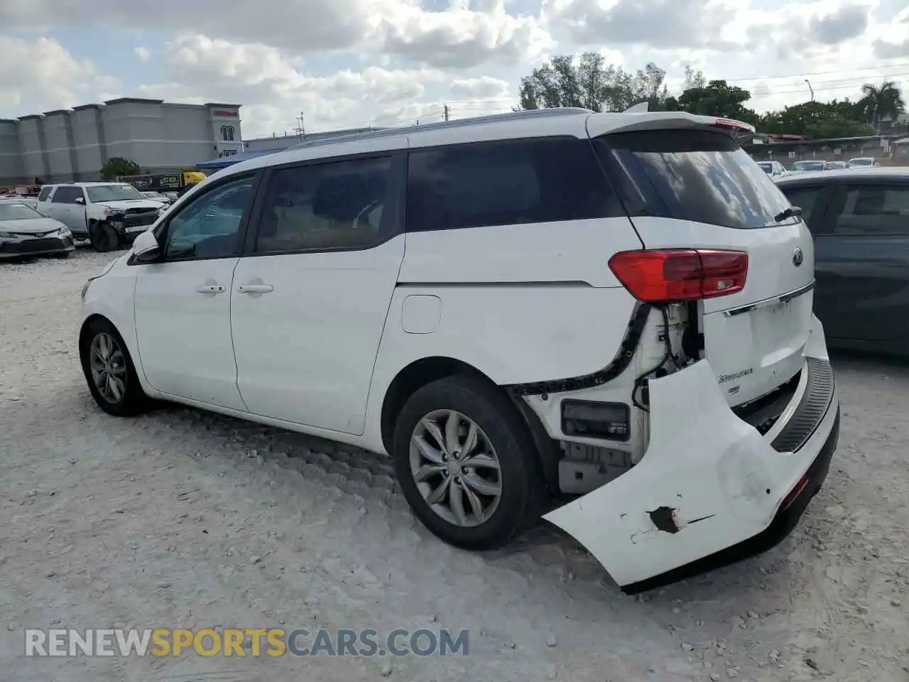 2 Photograph of a damaged car KNDMB5C18L6575719 KIA All Models 2020