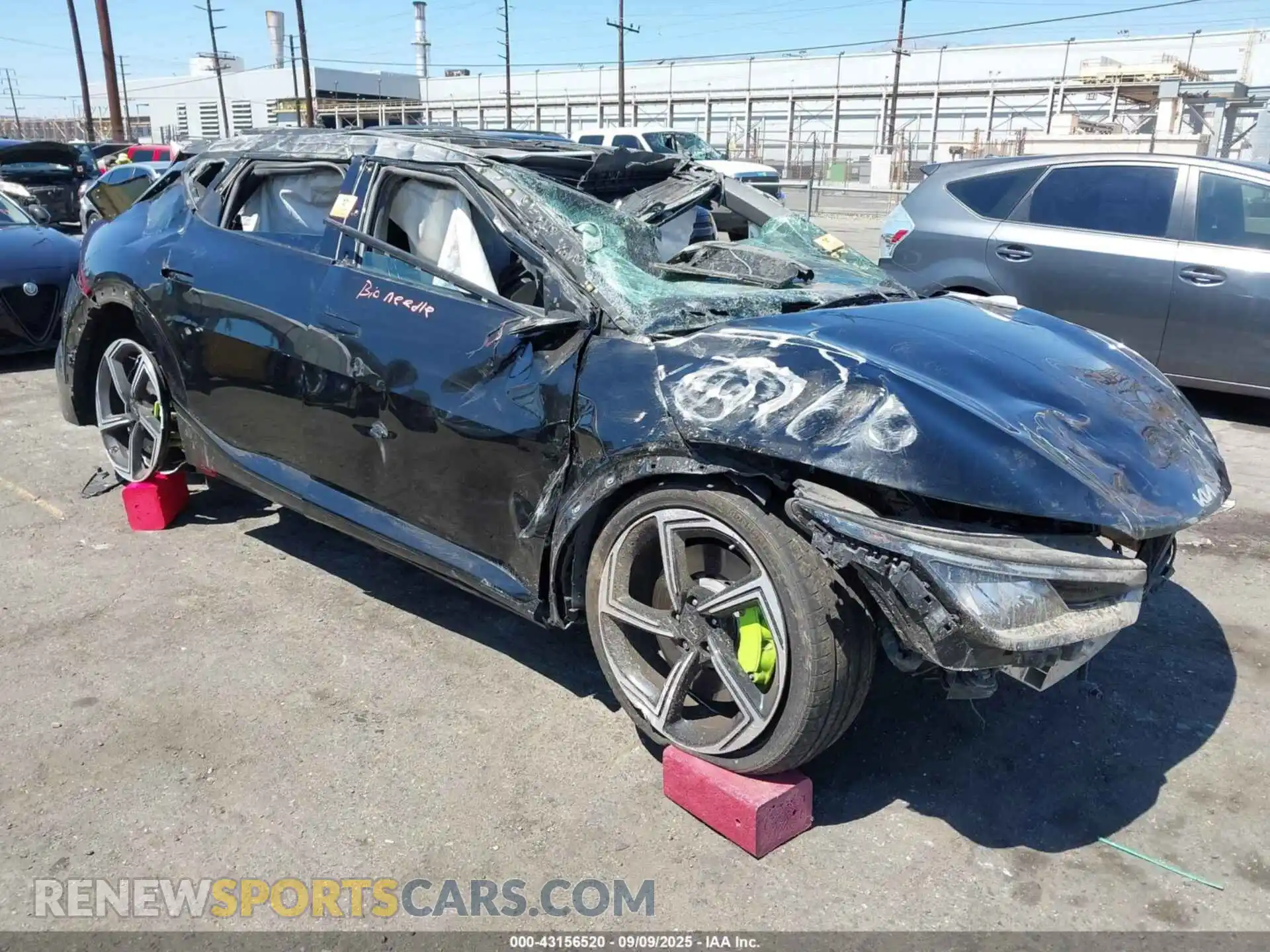 1 Photograph of a damaged car KNDC5DLE0P5111061 KIA EV6 2023
