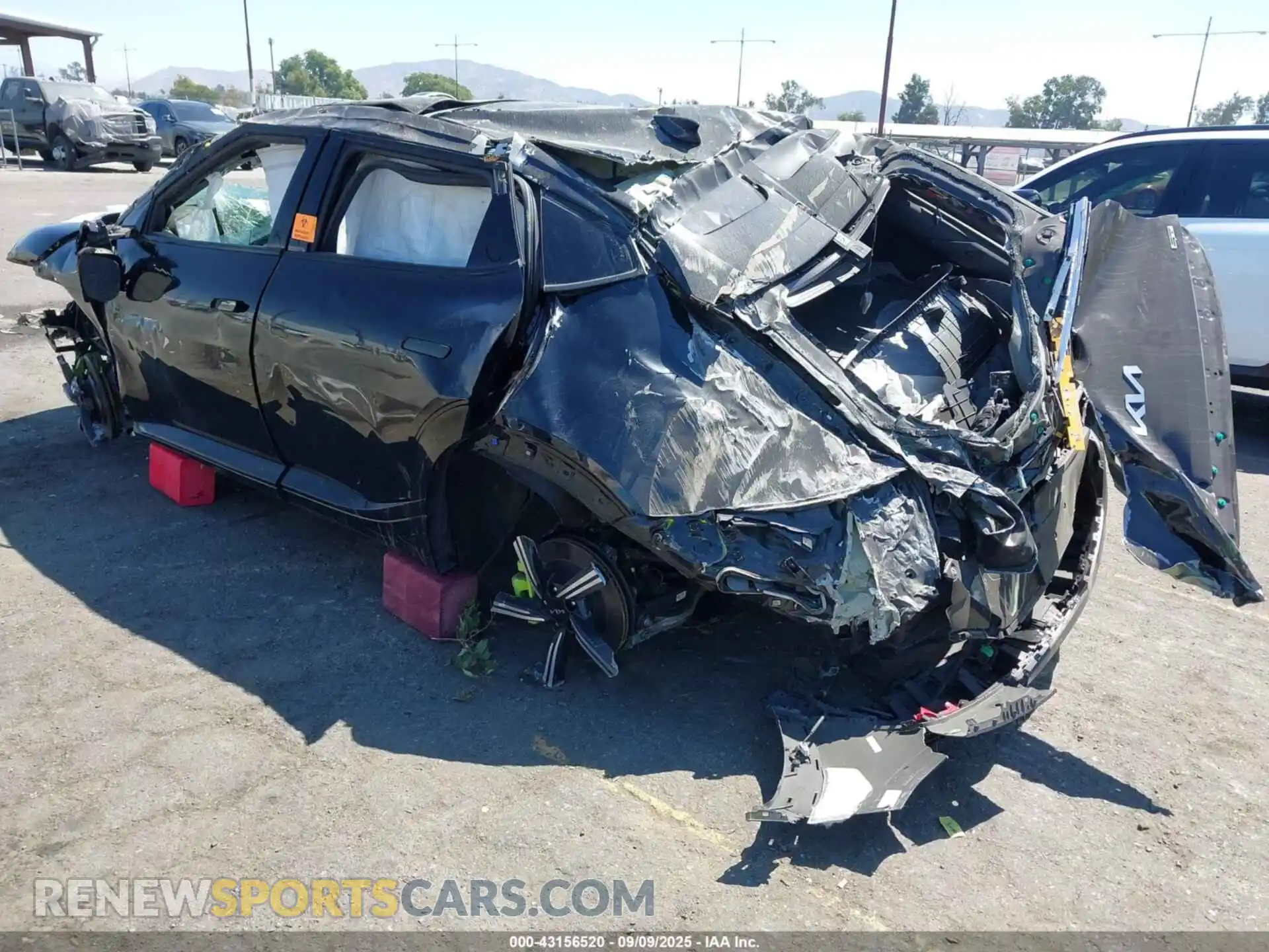 3 Photograph of a damaged car KNDC5DLE0P5111061 KIA EV6 2023